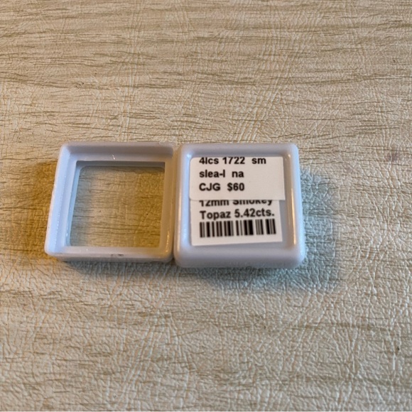 5.42 carat 12mm round Smokey Topaz - Picture 6 of 6